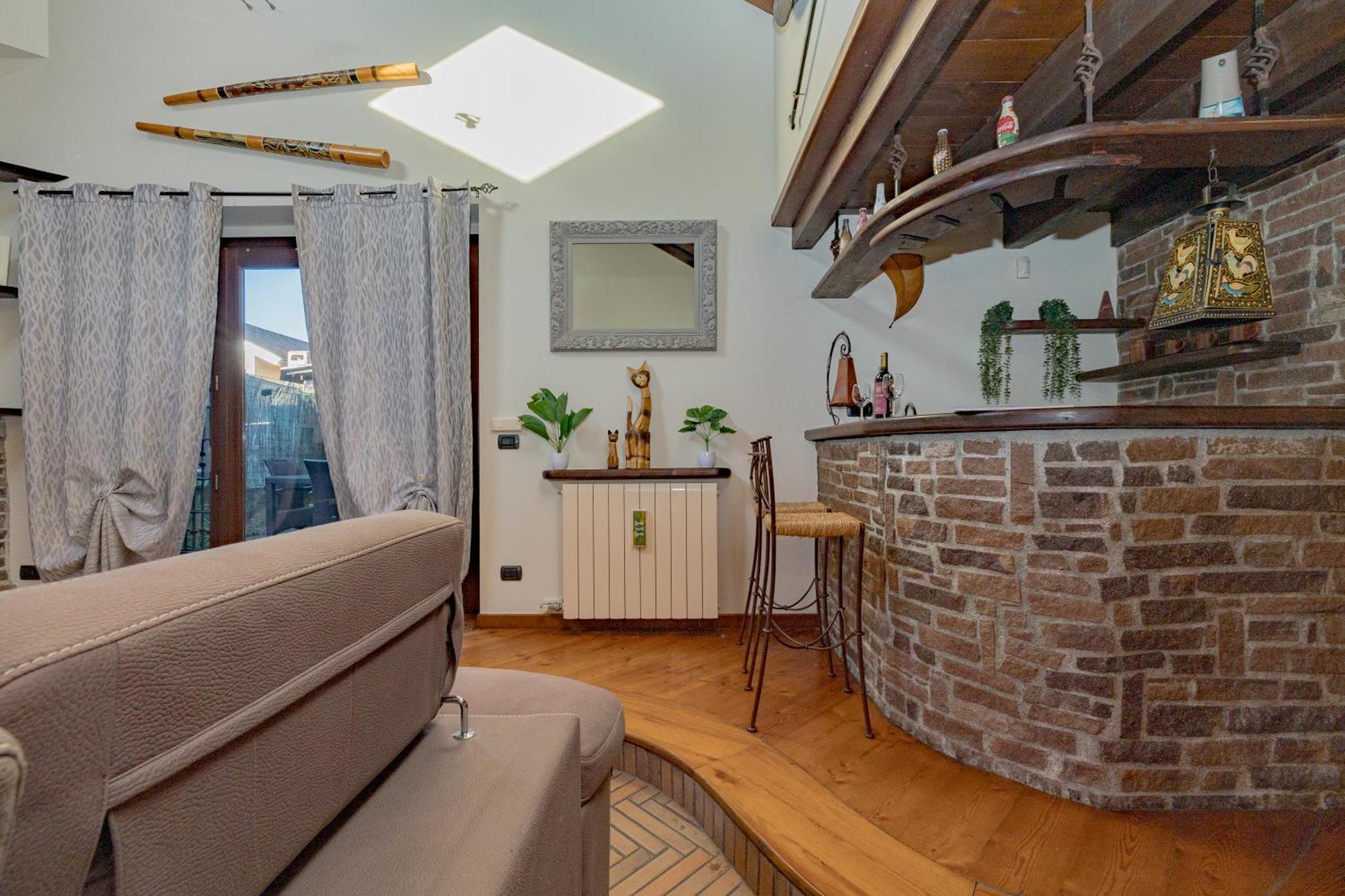 Вилла Malpensa Jacuzzi House Ferno Экстерьер фото