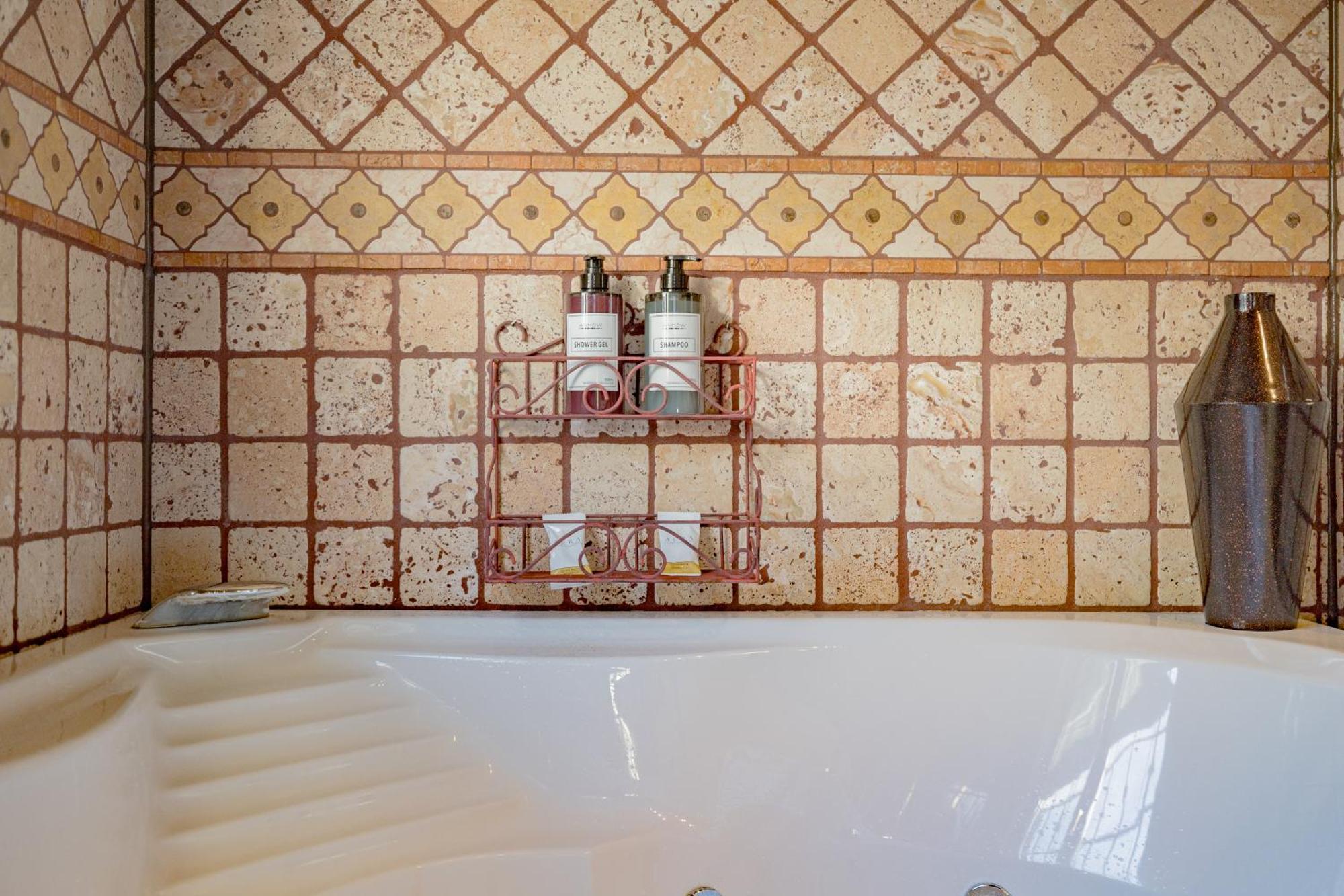 Вилла Malpensa Jacuzzi House Ferno Экстерьер фото